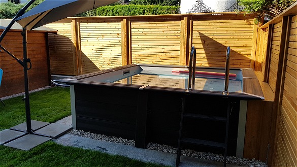 Aufstellpool 400cmx300cmx150cm incl. Sichtschutzelemente Holz Lärche